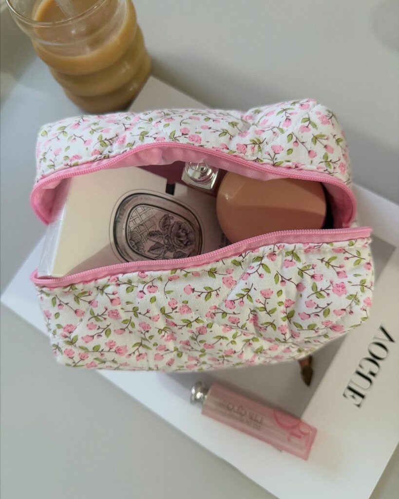 Cosmetic Bag, Purse, and Wallets Manufacturer