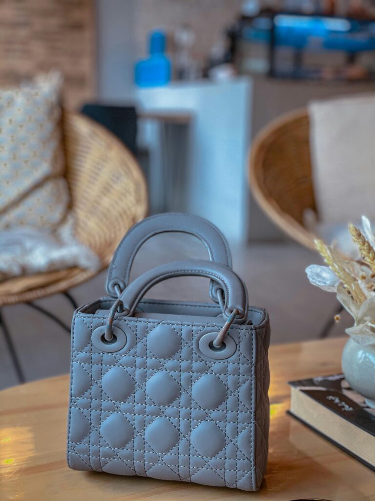 Valmentajan laukut vs Michael Kors (1)(1) Valmentaja Laukut vs Michael Kors