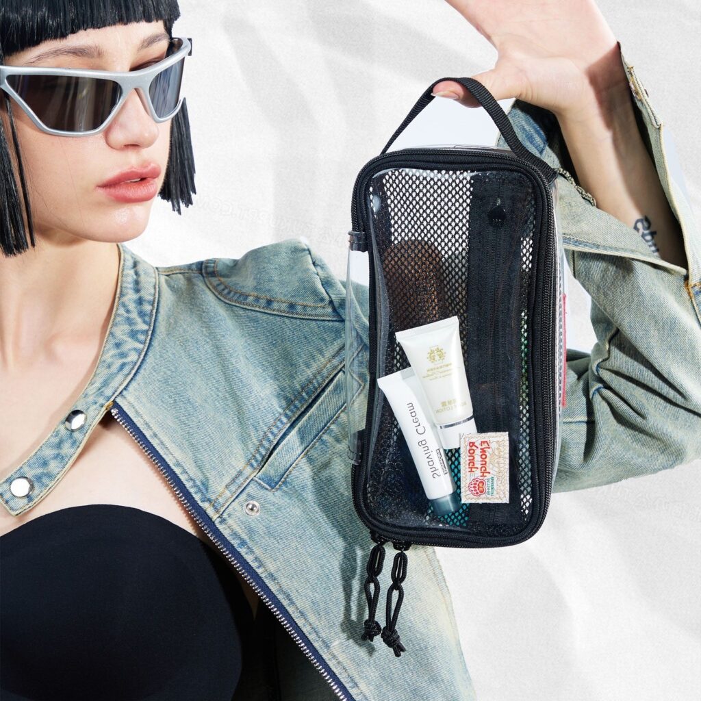 TSA Approved Carry-On Size (6) TSA Approved Carry-On Size